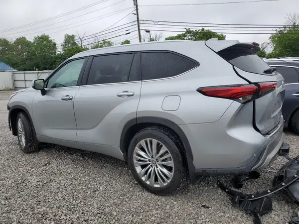 5TDEBRCH3PS589171 2023 TOYOTA HIGHLANDER - Image 2