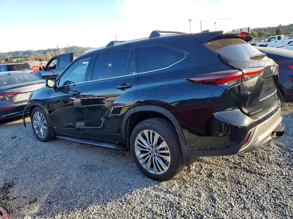 5TDEBRCH3SS664377 2025 TOYOTA HIGHLANDER - Image 2