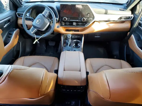 5TDEBRCH3SS664377 2025 TOYOTA HIGHLANDER - Image 8