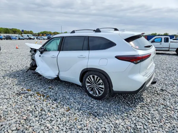 5TDEBRCH3SS688078 2025 TOYOTA HIGHLANDER - Image 2