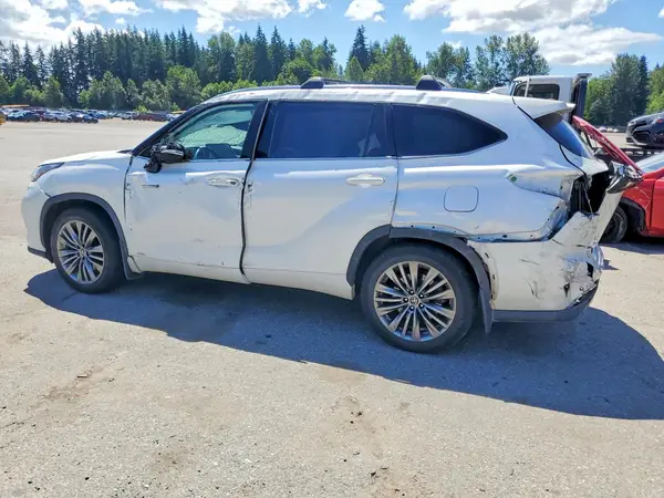 5TDEBRCH4MS018137 2021 TOYOTA HIGHLANDER - Image 2