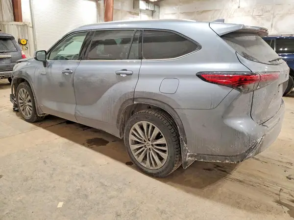 5TDEBRCH4MS024875 2021 TOYOTA HIGHLANDER - Image 2