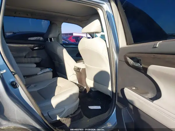 5TDEBRCH4MS026397 2021 TOYOTA HIGHLANDER - Image 8