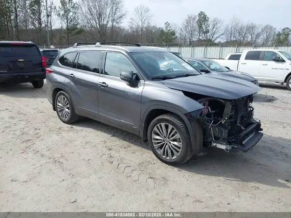 5TDEBRCH4MS026853 2021 TOYOTA HIGHLANDER - Image 1