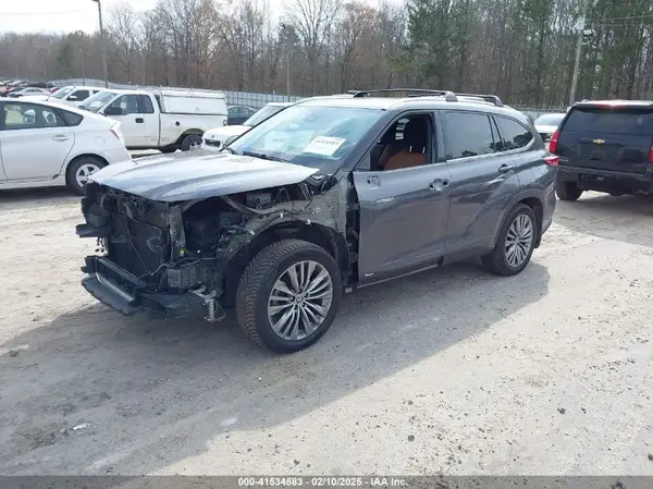 5TDEBRCH4MS026853 2021 TOYOTA HIGHLANDER - Image 2