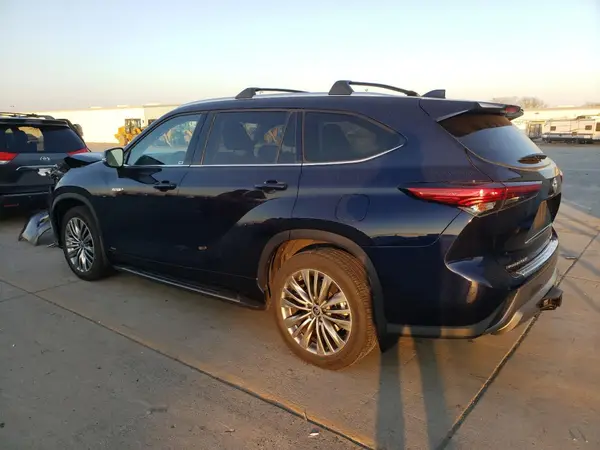 5TDEBRCH4MS069217 2021 TOYOTA HIGHLANDER - Image 2