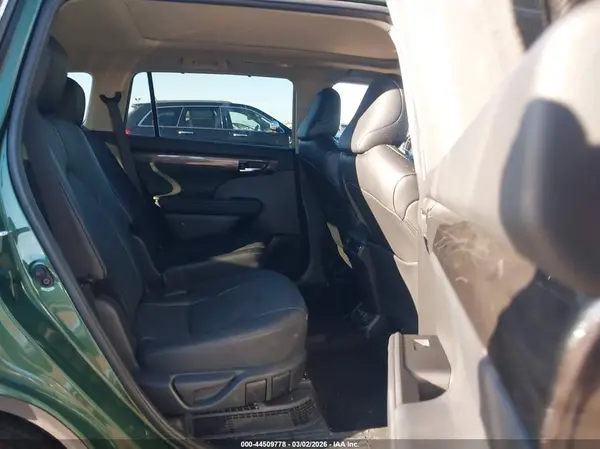 5TDEBRCH4RS609110 2024 TOYOTA HIGHLANDER - Image 8