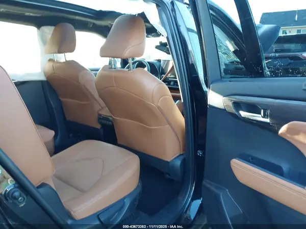 5TDEBRCH4RS637554 2024 TOYOTA HIGHLANDER - Image 8