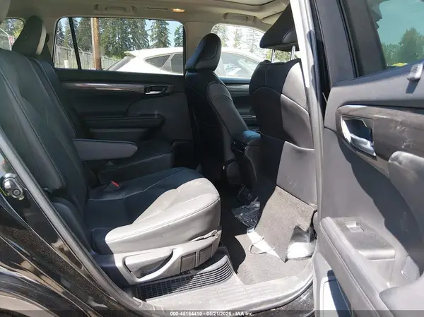 5TDEBRCH4SS658877 2025 TOYOTA HIGHLANDER - Image 8