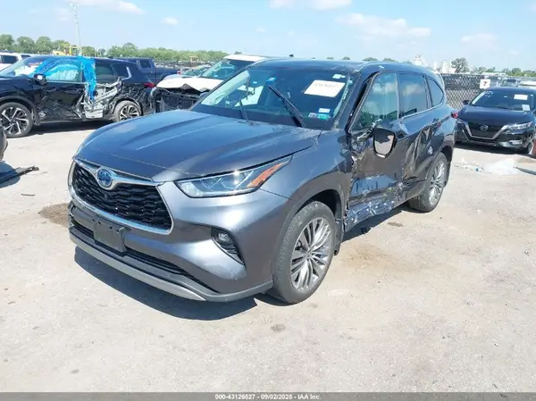5TDEBRCH5LS004097 2020 TOYOTA HIGHLANDER - Image 2