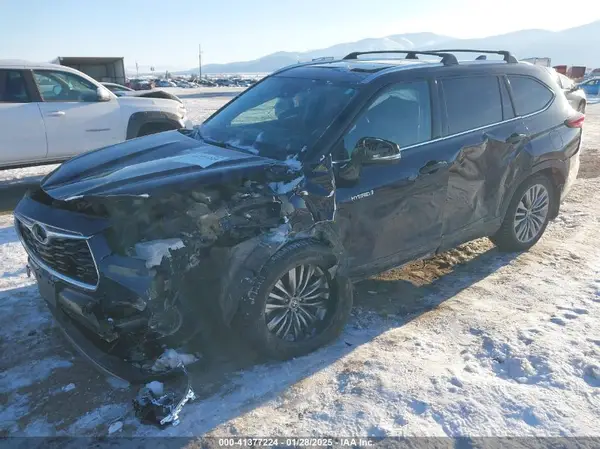 5TDEBRCH5LS005749 2020 TOYOTA HIGHLANDER - Image 2