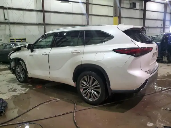5TDEBRCH5LS006996 2020 TOYOTA HIGHLANDER - Image 2