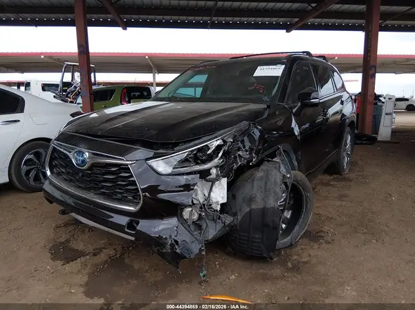 5TDEBRCH5LS011860 2020 TOYOTA HIGHLANDER - Image 2