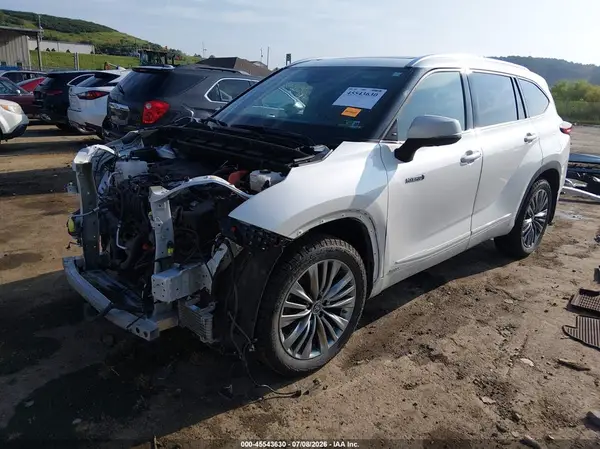 5TDEBRCH5MS017661 2021 TOYOTA HIGHLANDER - Image 2