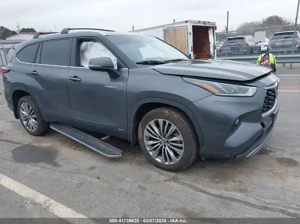 5TDEBRCH5MS021242 2021 TOYOTA HIGHLANDER - Image 1