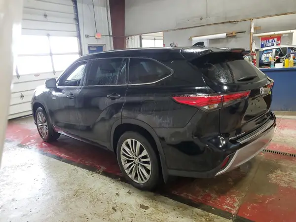 5TDEBRCH5MS025629 2021 TOYOTA HIGHLANDER - Image 2