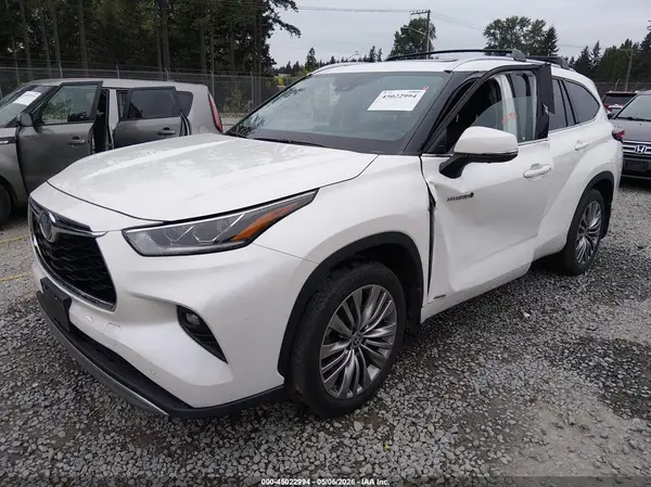 5TDEBRCH5MS052233 2021 TOYOTA HIGHLANDER - Image 2