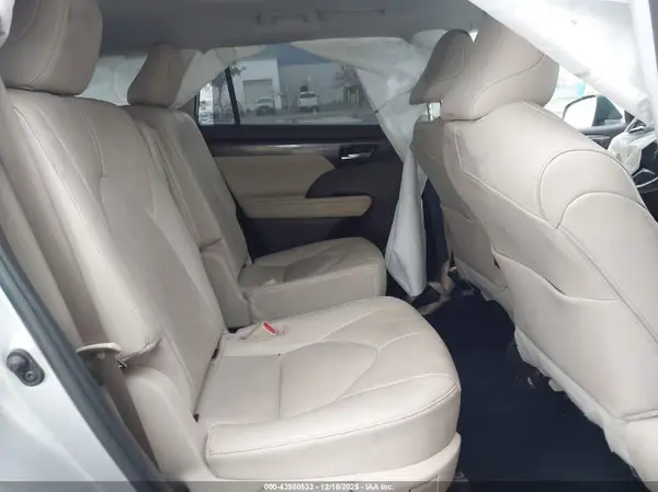 5TDEBRCH5NS070393 2022 TOYOTA HIGHLANDER - Image 8