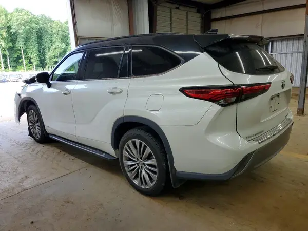 5TDEBRCH5NS074010 2022 TOYOTA HIGHLANDER - Image 2