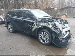 5TDEBRCH5PS130076 2023 TOYOTA HIGHLANDER