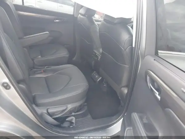 5TDEBRCH5SS666048 2025 TOYOTA HIGHLANDER - Image 8