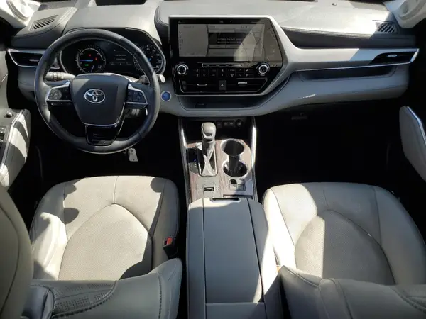 5TDEBRCH6MS015210 2021 TOYOTA HIGHLANDER - Image 8