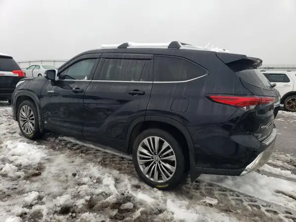 5TDEBRCH6MS024781 2021 TOYOTA HIGHLANDER - Image 2