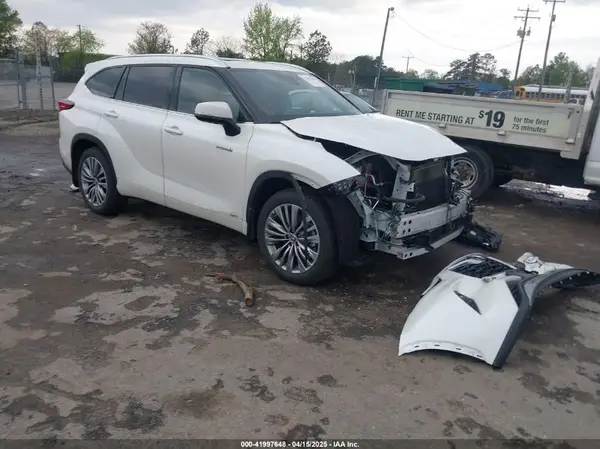 5TDEBRCH6MS031813 2021 TOYOTA HIGHLANDER - Image 1
