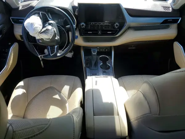 5TDEBRCH6MS036543 2021 TOYOTA HIGHLANDER - Image 8