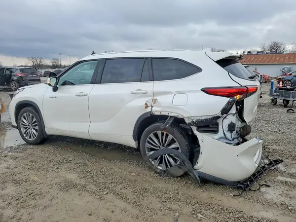 5TDEBRCH6MS059174 2021 TOYOTA HIGHLANDER - Image 2