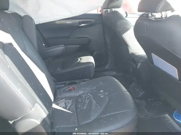 5TDEBRCH6MS066688 2021 TOYOTA HIGHLANDER - Image 8