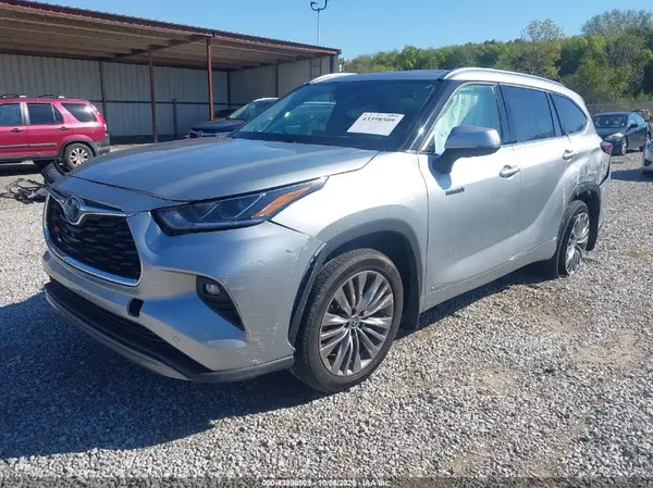 5TDEBRCH6MS069915 2021 TOYOTA HIGHLANDER - Image 2