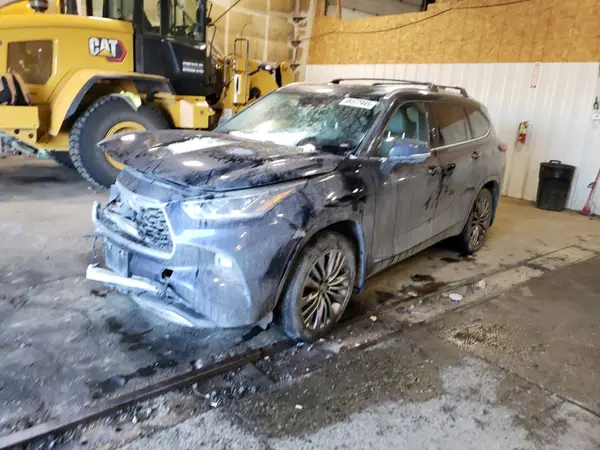 5TDEBRCH6NS076672 2022 TOYOTA HIGHLANDER - Image 1