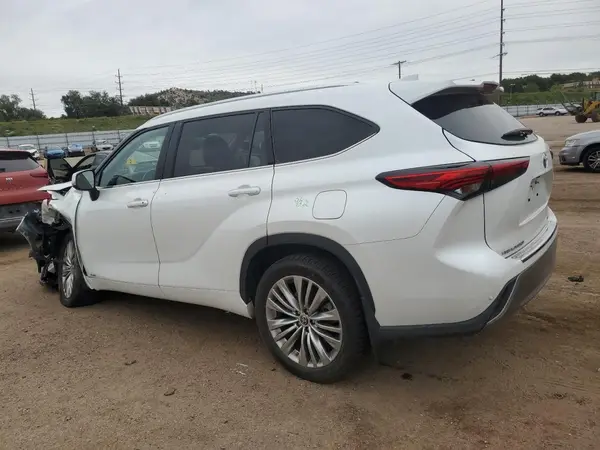 5TDEBRCH6NS083573 2022 TOYOTA HIGHLANDER - Image 2