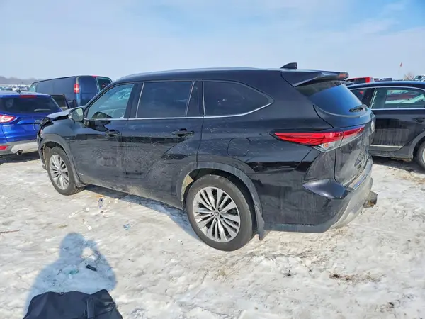 5TDEBRCH6NS101117 2022 TOYOTA HIGHLANDER - Image 2