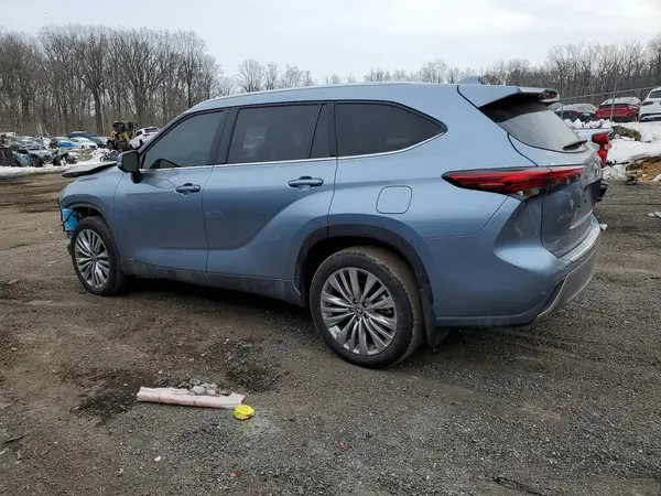 5TDEBRCH6PS593991 2023 TOYOTA HIGHLANDER - Image 2