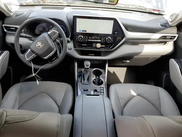 5TDEBRCH6RS643405 2024 TOYOTA HIGHLANDER - Image 8