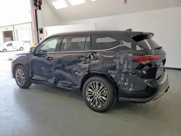 5TDEBRCH6SS654104 2025 TOYOTA HIGHLANDER - Image 2