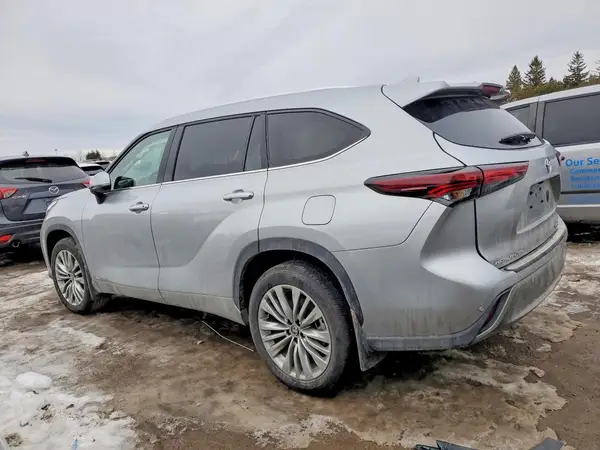 5TDEBRCH6SS687622 2025 TOYOTA HIGHLANDER - Image 2