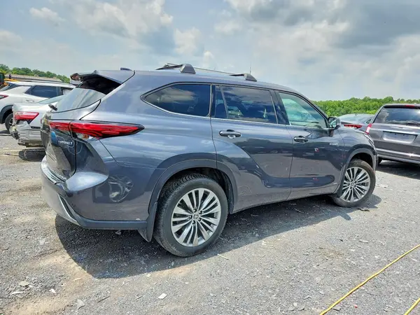 2020 TOYOTA HIGHLANDER COPART lot 56944586 auction photo 3