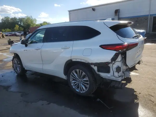 5TDEBRCH7LS008815 2020 TOYOTA HIGHLANDER - Image 2