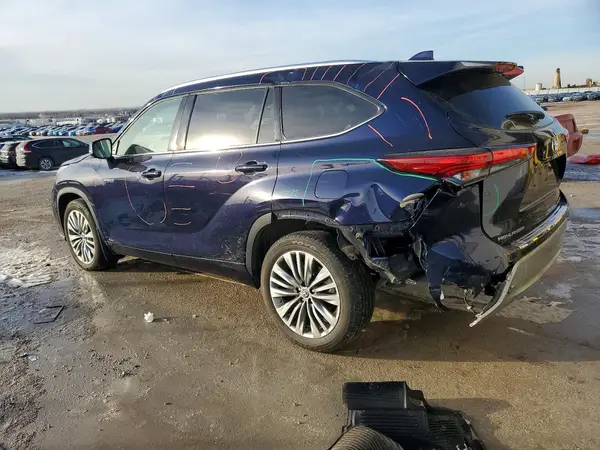 5TDEBRCH7MS018617 2021 TOYOTA HIGHLANDER - Image 2