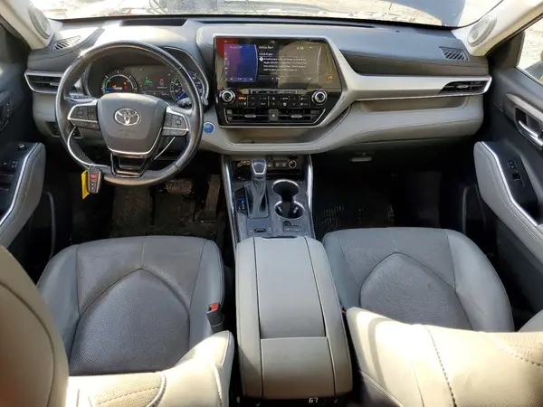 5TDEBRCH7MS018617 2021 TOYOTA HIGHLANDER - Image 8