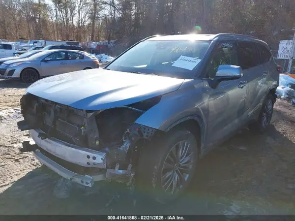 5TDEBRCH7MS025826 2021 TOYOTA HIGHLANDER - Image 2