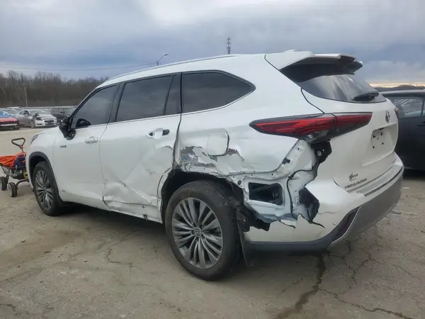 5TDEBRCH7MS028029 2021 TOYOTA HIGHLANDER - Image 2