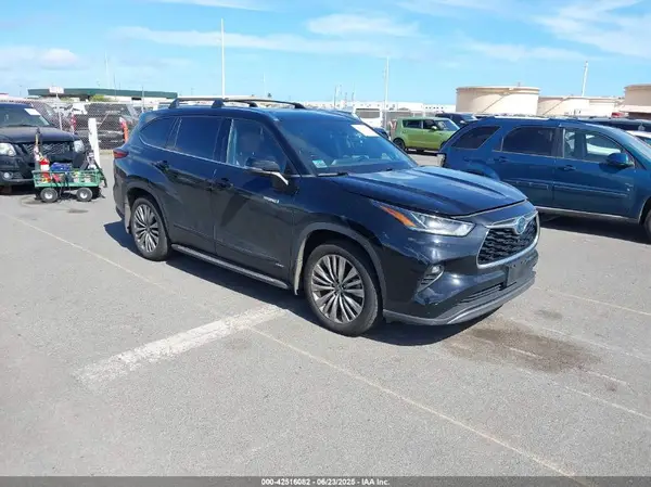 5TDEBRCH7MS046756 2021 TOYOTA HIGHLANDER - Image 1