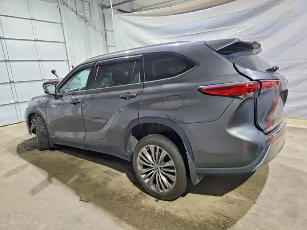 5TDEBRCH7MS050712 2021 TOYOTA HIGHLANDER - Image 2