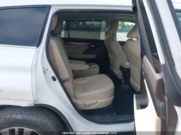 5TDEBRCH7MS055750 2021 TOYOTA HIGHLANDER - Image 8
