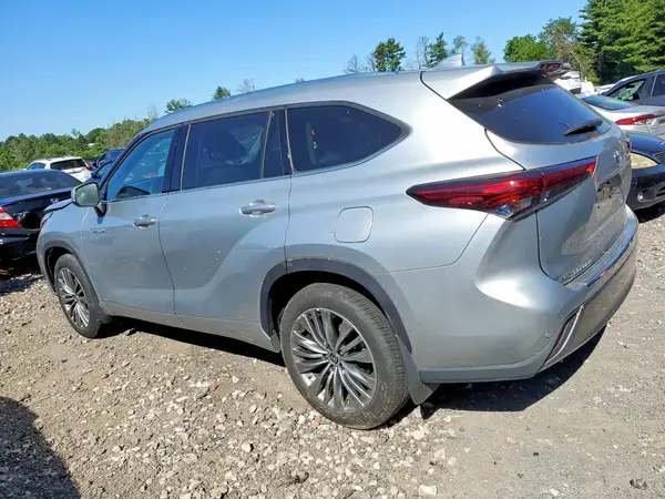 5TDEBRCH7MS062147 2021 TOYOTA HIGHLANDER - Image 2