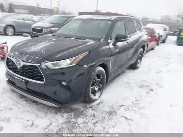 5TDEBRCH7MS064741 2021 TOYOTA HIGHLANDER - Image 2
